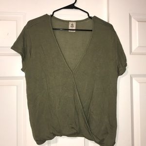 Free people low-cut Top